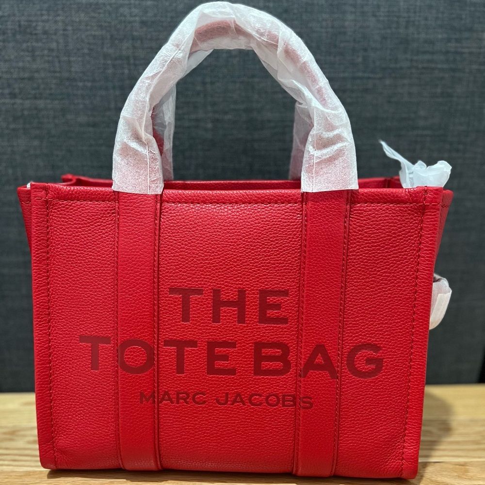 NWT Marc Jacobs medium tote bag true red